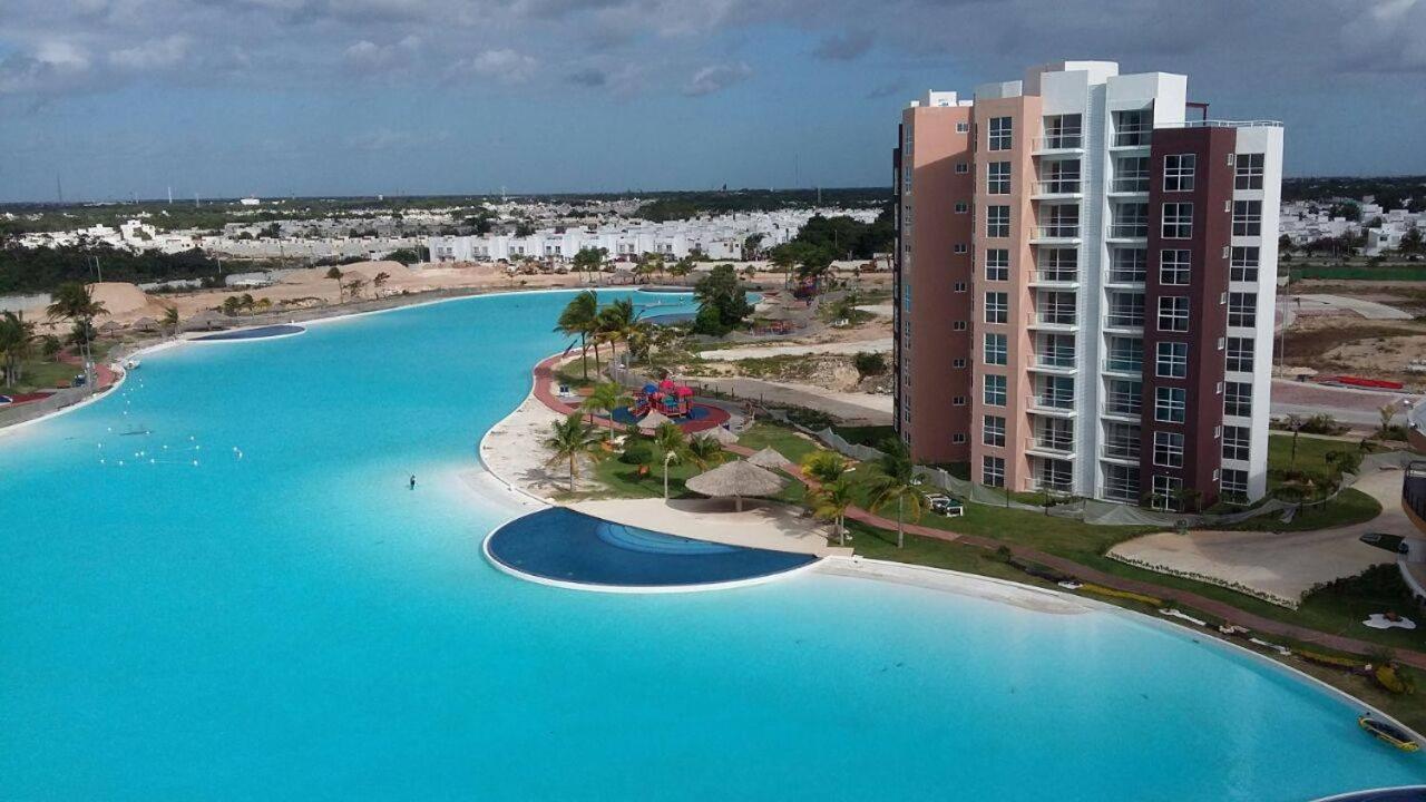 Departamento En Cancun Con 7 Albercas Tipo Playa Y Laguna Esterno foto