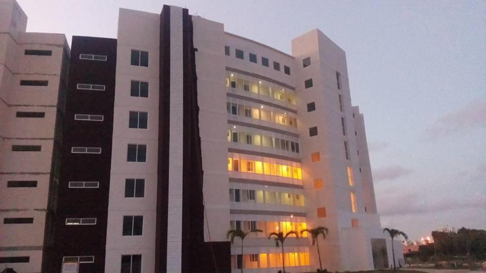 Departamento En Cancun Con 7 Albercas Tipo Playa Y Laguna Esterno foto
